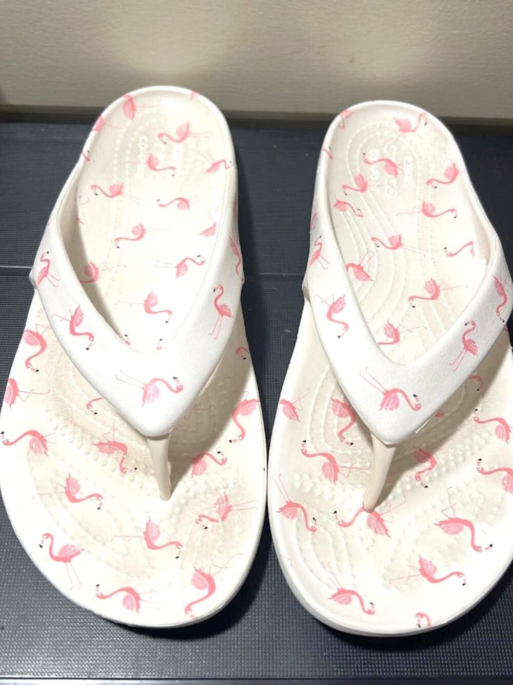 Crocs Kadee II Pink Flamingo Flip Flop Sandals White Size 8